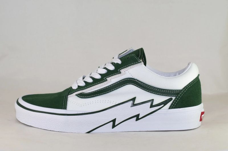 Vans Slip-On Minimalis Tapi Tetap Gaya