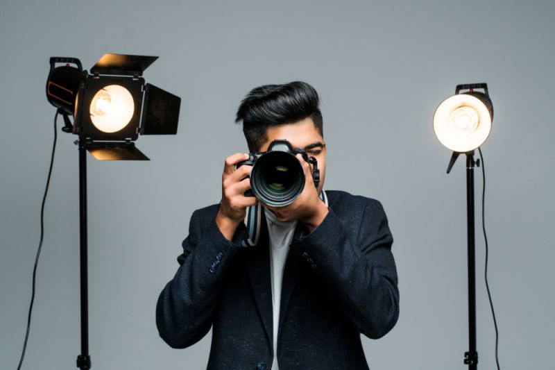 Maksimalkan Jangkauan Karya Melalui Strategi Sosmed Fotografer Lokal Bersama Rajakomen.com untuk Tingkatkan Popularitas dan Klien Potensial