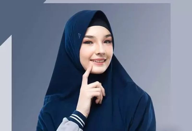 Rabbani Zahira: Kerudung Segi Empat Minimalis dengan Sentuhan Premium