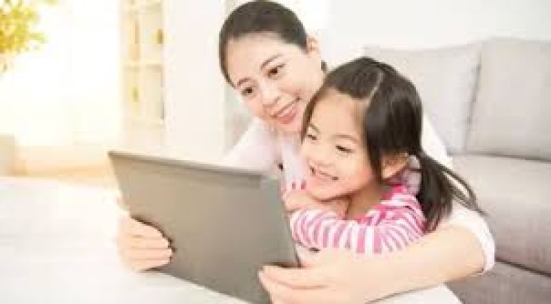 Channel Parenting Butuh Trust? Jasa Komentar Review YouTube Bantu Video Kamu Terlihat Real dan Bermanfaat