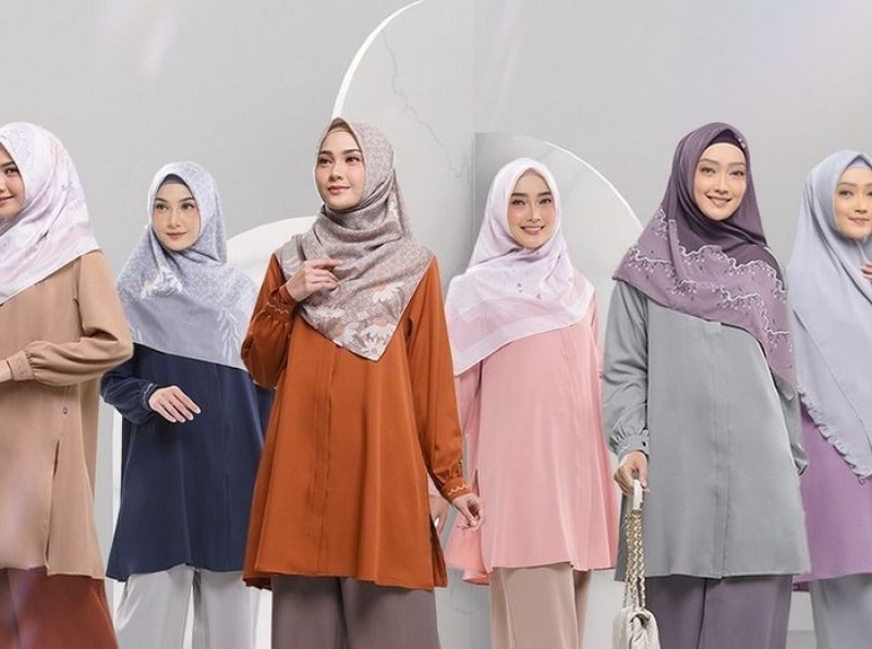 Gaya Couple Islami Makin Serasi dengan Koleksi Fazaria dari Rabbani