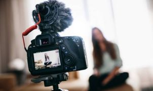 Apa itu Vlog? Bagaimana Cara Membuat Konten Video untuk Youtuber Pemula?